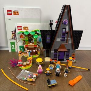 LEGO 75583 MINIONS AND GRU’S FAMILY MANSION 100% Complete